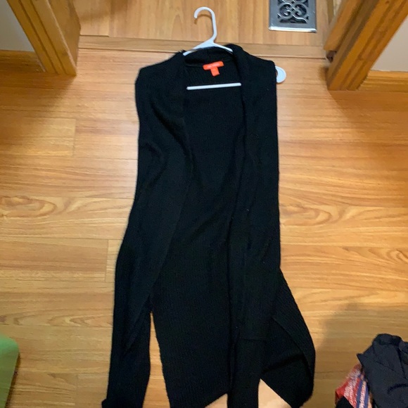 Ladies knitted black sweater vest - Picture 1 of 1